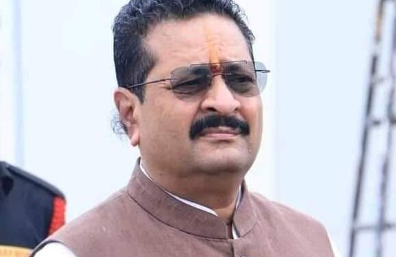 ಸಿದ್ದರಾಮಯ್ಯ ಅವರಿಗೆ ಒಂದು ಕ್ಷೇತ್ರ ಸಿಗುತ್ತಿಲ್ಲ ಅಂದರೆ…