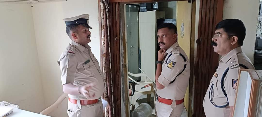 ಸೀನಿಮಯ ರೀತಿಯಲ್ಲಿ ಬ್ಯಾಂಕ್ ಕಳ್ಳತನ : ಆರೋಪಿಗಳ ಬಂಧನ