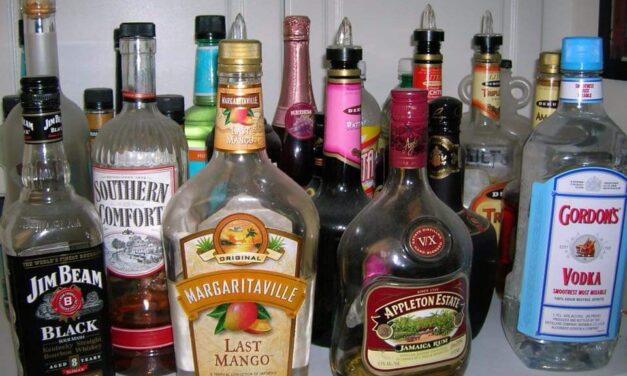 ಹೊಸ ವರ್ಷಾಚರಣೆಗೆ ದಾಖಲೆ‌ ಪ್ರಮಾಣದ ಮದ್ಯ ಮಾರಾಟ