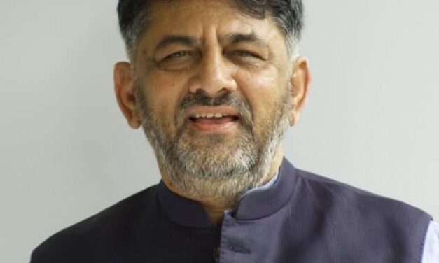 ರಮೇಶ್ ಜಾರಕಿಹೊಳಿ ಮಾನಸಿಕ ಸ್ಥಿಮಿತ ಕಳೆದುಕೊಂಡಿದ್ದಾರೆ: ಡಿಕೆ ಶಿವಕುಮಾರ್