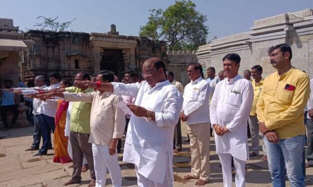 ನೀತಿ ಸಂಹಿತೆ ಉಲ್ಲಂಘನೆ; ಎಂಎಲ್ ಎ ರಾಮಪ್ಪ ಲಮಾಣಿ, ಎಂಎಲ್ಸಿ ಪ್ರದೀಪ ಶೆಟ್ಟರ್ ವಿರುದ್ಧ ದೂರು ದಾಖಲು