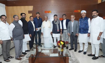 ಹೊಸ ಇನ್ನಿಂಗ್ಸ್ ಆರಂಭ: ಸಿಎಂ ಭೇಟಿ ಮಾಡಿದ ಕೆಎಸ್‌ಸಿಎ ಅಧ್ಯಕ್ಷ ವೆಂಕಟೇಶ್ ಪ್ರಸಾದ್